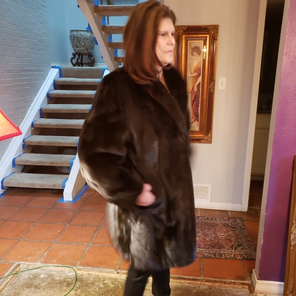 Beautiful stroller length mink coat. - Picture 4 of 4